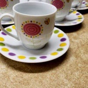 6 Expresso Demitasse cups and saucers